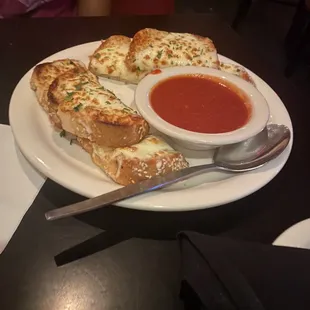 Cheesy Garlic Toast