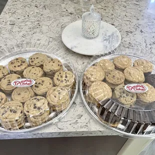8 dozen cookies