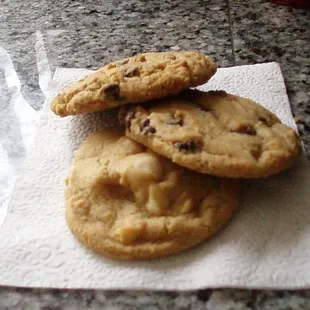 Macadamia White Chocolate Chip