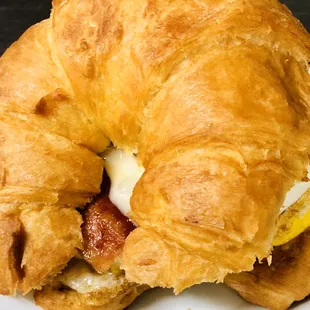 This Ultimate Croissant will cure that breakfast hunger.
