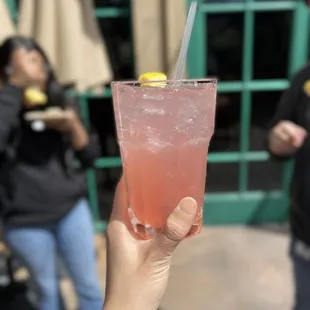Los Gatos Lemonade