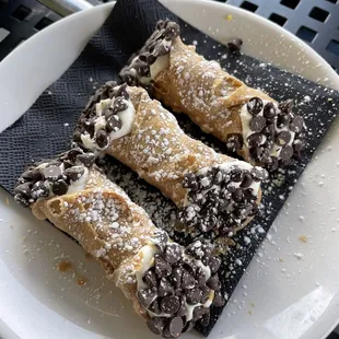 Cannolis