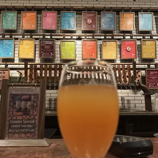 TO-GO Peach Rings Sour Crowler