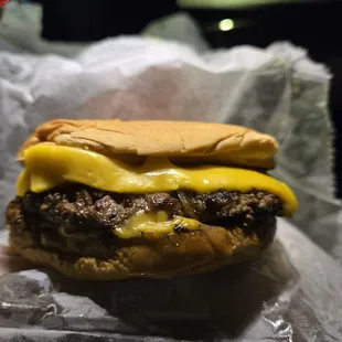Double cheeseburger