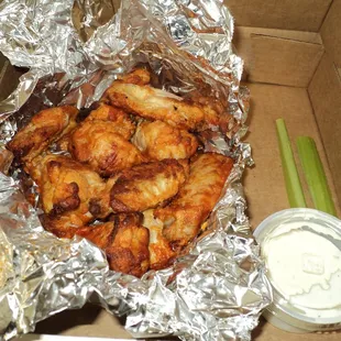 food, fried chicken, fried chicken wings, chicken wings and fried chicken, chicken wings, bbq wings, chicken, poultry, bbq chicken