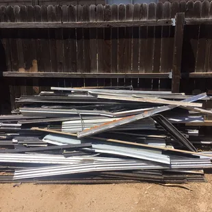 It took all morning but in just one day Matt, Nicholas &amp; I stripped 520lbs to take down to CAN IT!