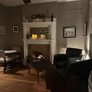 Front entrance seating are