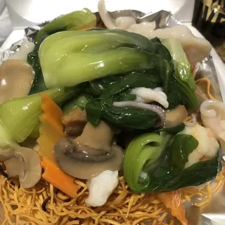 Seafood Pan Fried Noodle