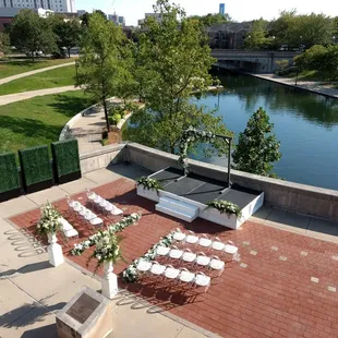 Buggs Temple has reopened as Canal Pointe