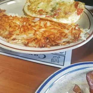 Egg white omelet n hashbrowns