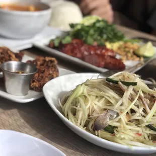 Som tum - papaya salad