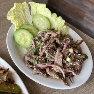 Nuah Nam Tok Salad