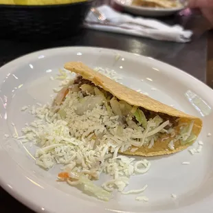 Ground beef hard shell taco