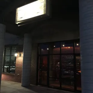 the outside of the restaurant
