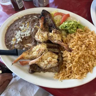 Asada plate with grilled shrimp