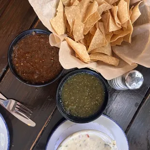 Chips + salsa, additional queso