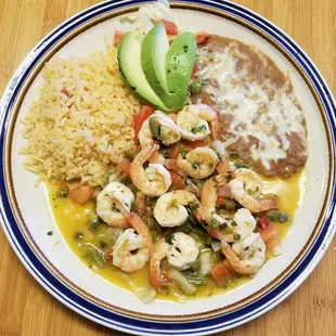 a plate of mexican food