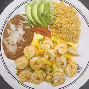 a plate of mexican food