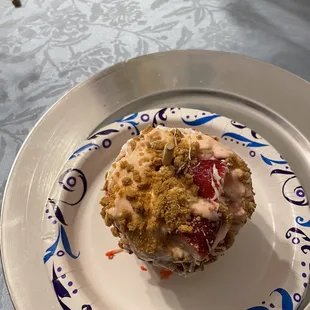 Stuffed strawberry cheesecake apple