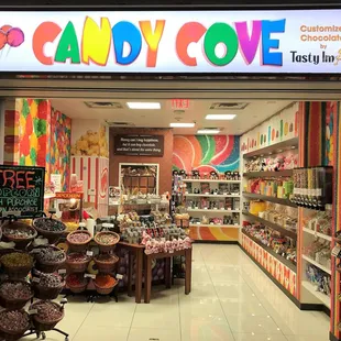 Candy Cove at Las Vegas McCarran airport, C Gates.