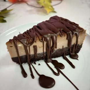 Chocolate cake cheesecake