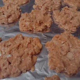 Macadamia nuts white chocolate butter cookie pralines