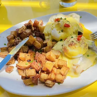 Canela Benedict