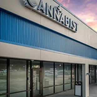Cannabist Brandon Store Front