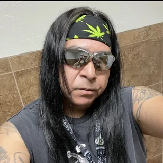 tino z.