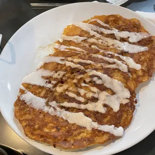 Cinnamon roll pancakes