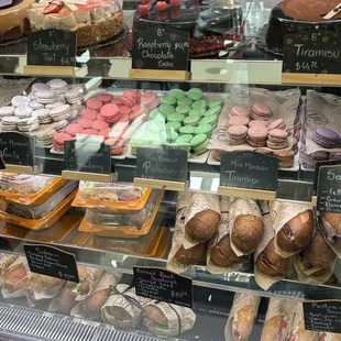 food, dough desserts, donuts