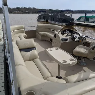 Interior of the Harris 220.