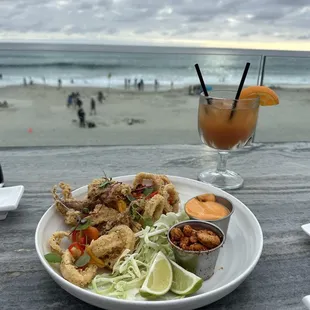 Calamari and mai tai