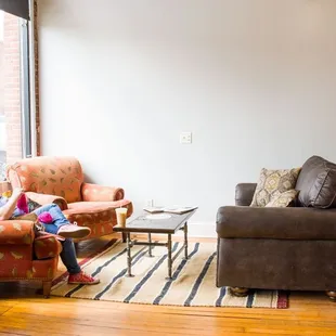 Comfy Seating. (photo courtesy of ChooChoo-ca-Chew)