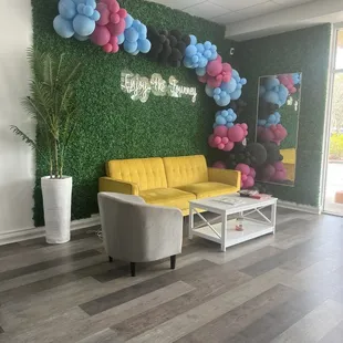 Beautiful Lobby ( picture) area