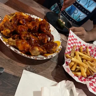 Canoe Creek Sports Tavern