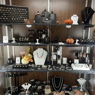Great selection of fine jewelry!