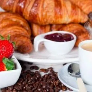 Croissant breakfast at Canon City Mugs