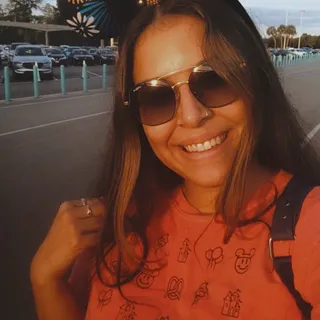 Bella S.