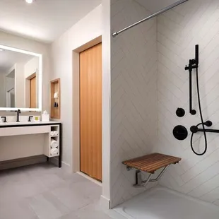 Guest room bath