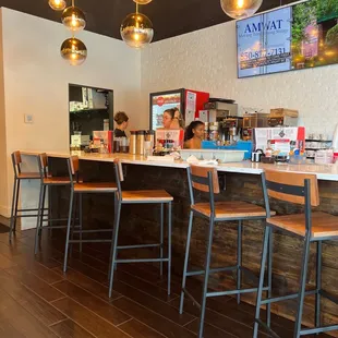 Canopy road cafe nice place great service, really good food