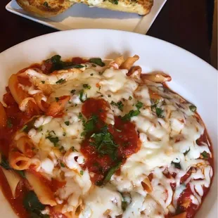 Cheesy Garlic Bread and Pasta