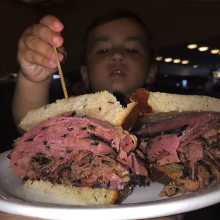 Hot Pastrami Sandwich