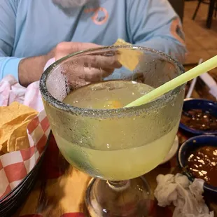 Grande Margarita on the rocks!!