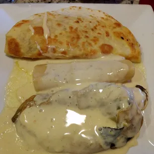 Combo #9, mushtoom quesadilla, cheese enchilada, Chile relleno.