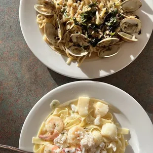 Pasta with mussels and shrimp scampi