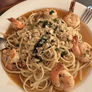 SHRIMP SCAMPI