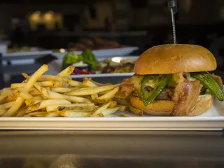 423 Main Bar Grill & Rooftop