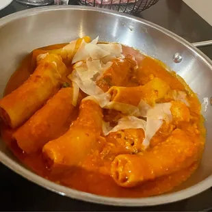 Tubular pasta with vodka sauce