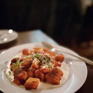 Gnocchi al Telefono, cherry tomato, scamorza, pomodoro